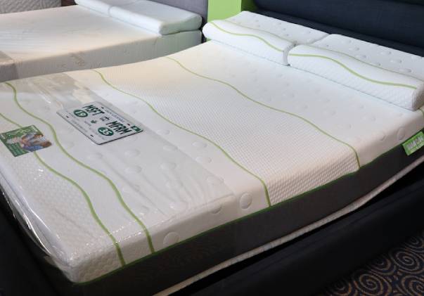 Simon Adjustable Cover